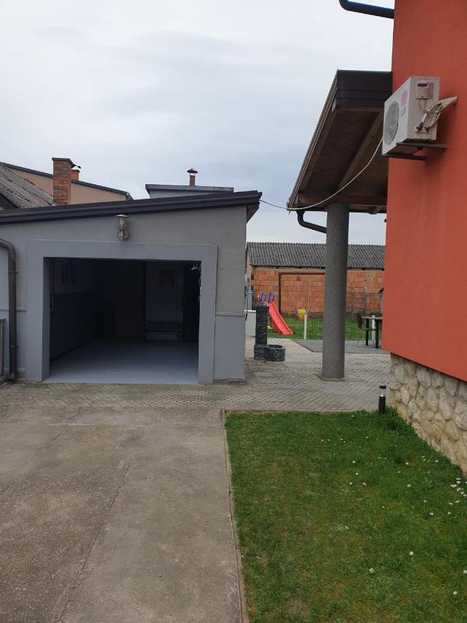 Apartman Sofia Zupanja Exterior foto